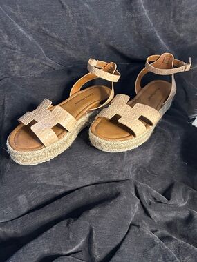 Pierre Dumas Beige Espadrille Platform Sandals